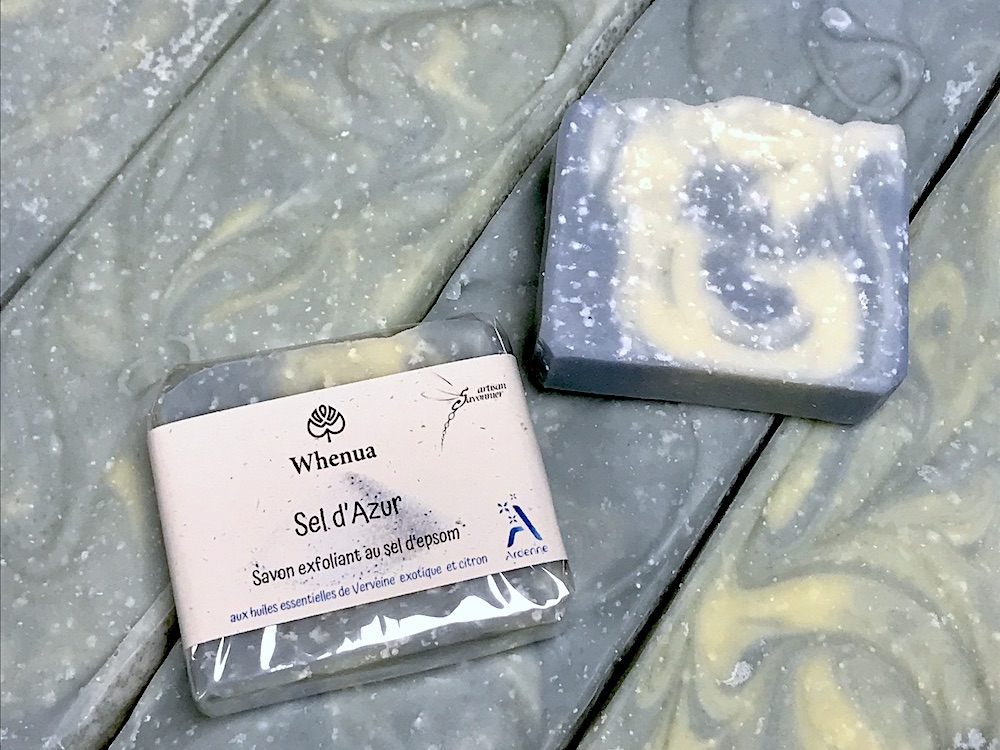 Savon artisanal Sel d&rsquo;Azur Whenua, cristaux de sel d&rsquo;Epsom et huiles essentielles